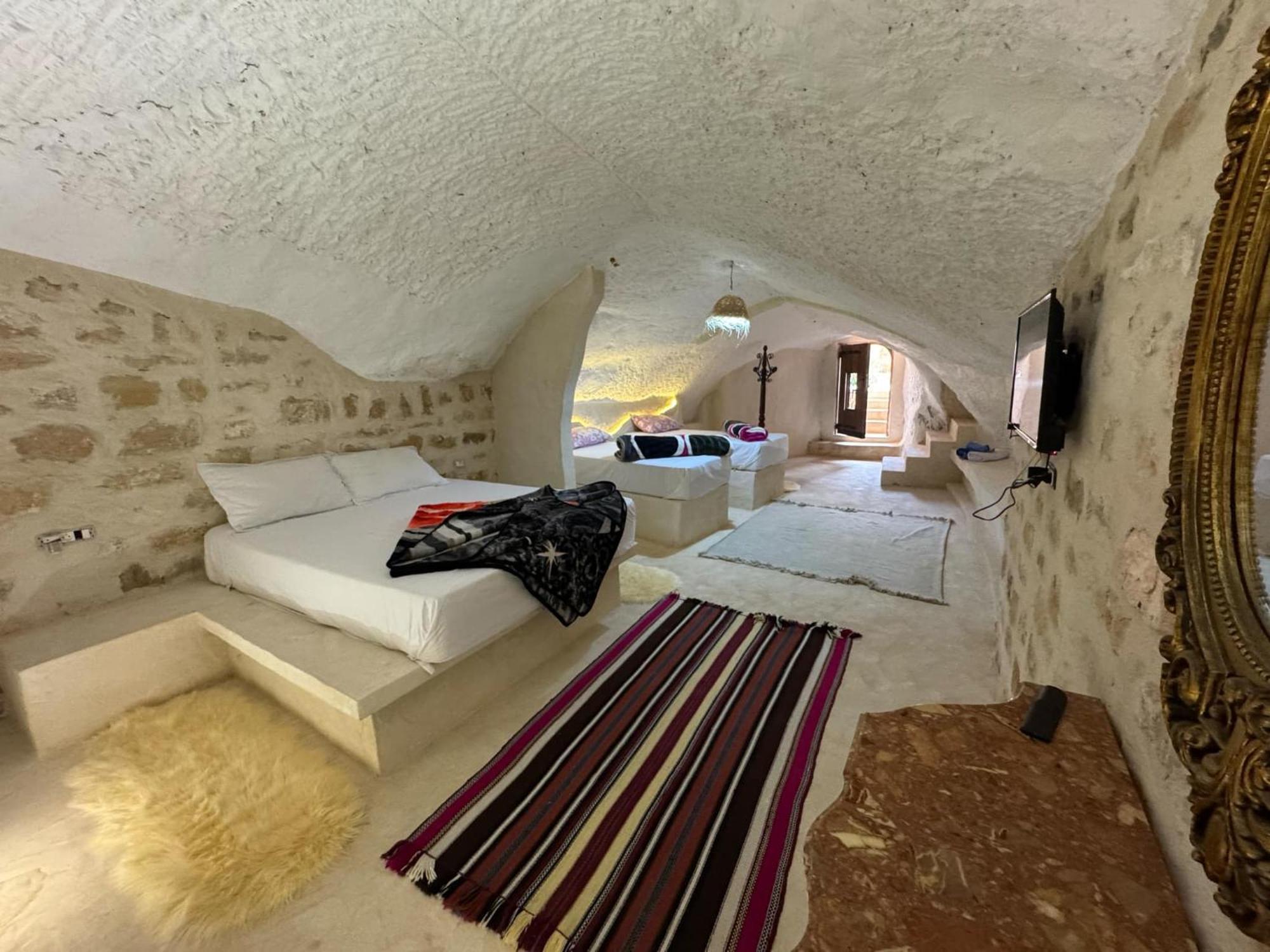 Hotel Les Berbers Matmata Buitenkant foto